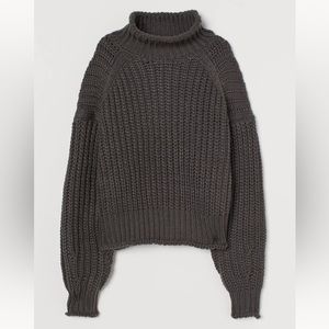H&M Ribbed Turtleneck Sweater, Size Small